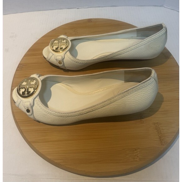 Tory Burch Leticia Peep Toe Low Wedge Ivory Gold Logo Size 7.5M Shoe - Picture 3 of 6
